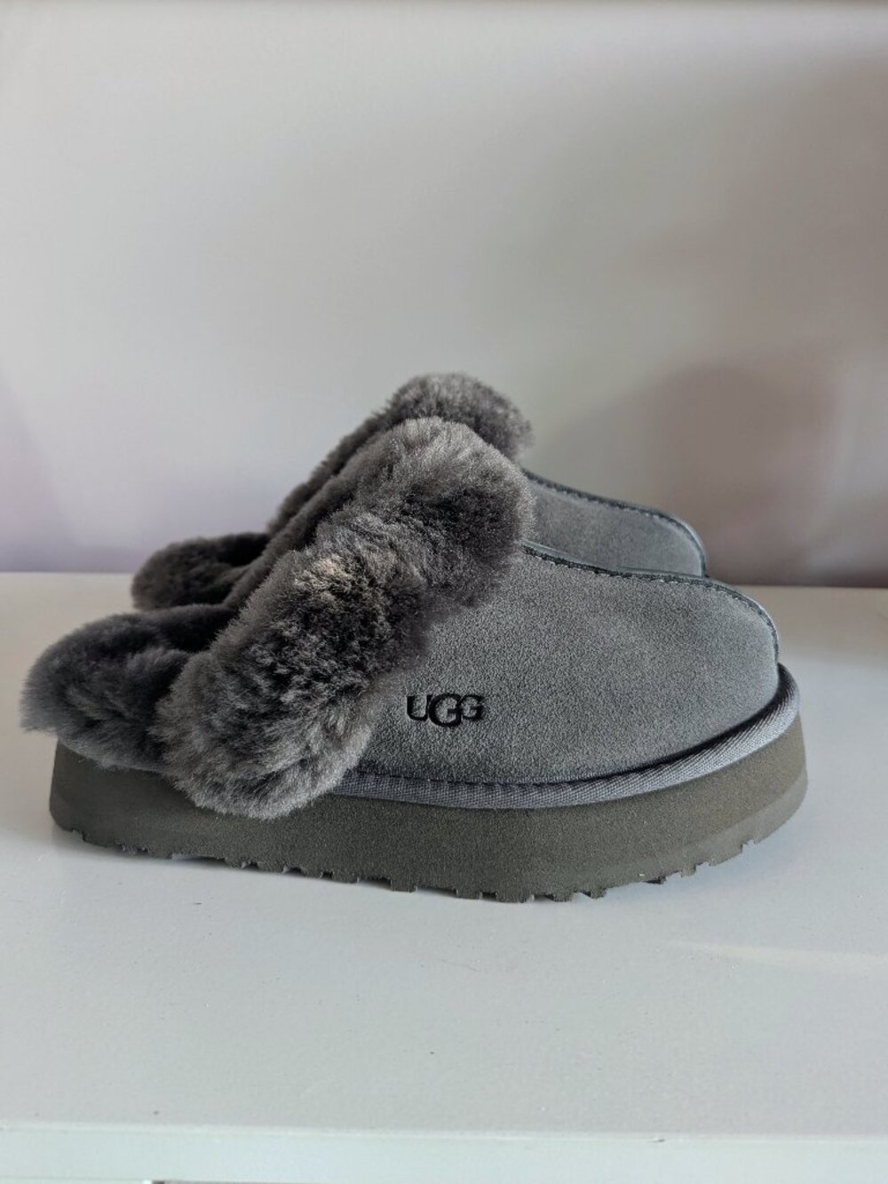 NWOT UGG Disquette Platform Slipper Charcoal Grey - Size 6 - Picture 3 of 11